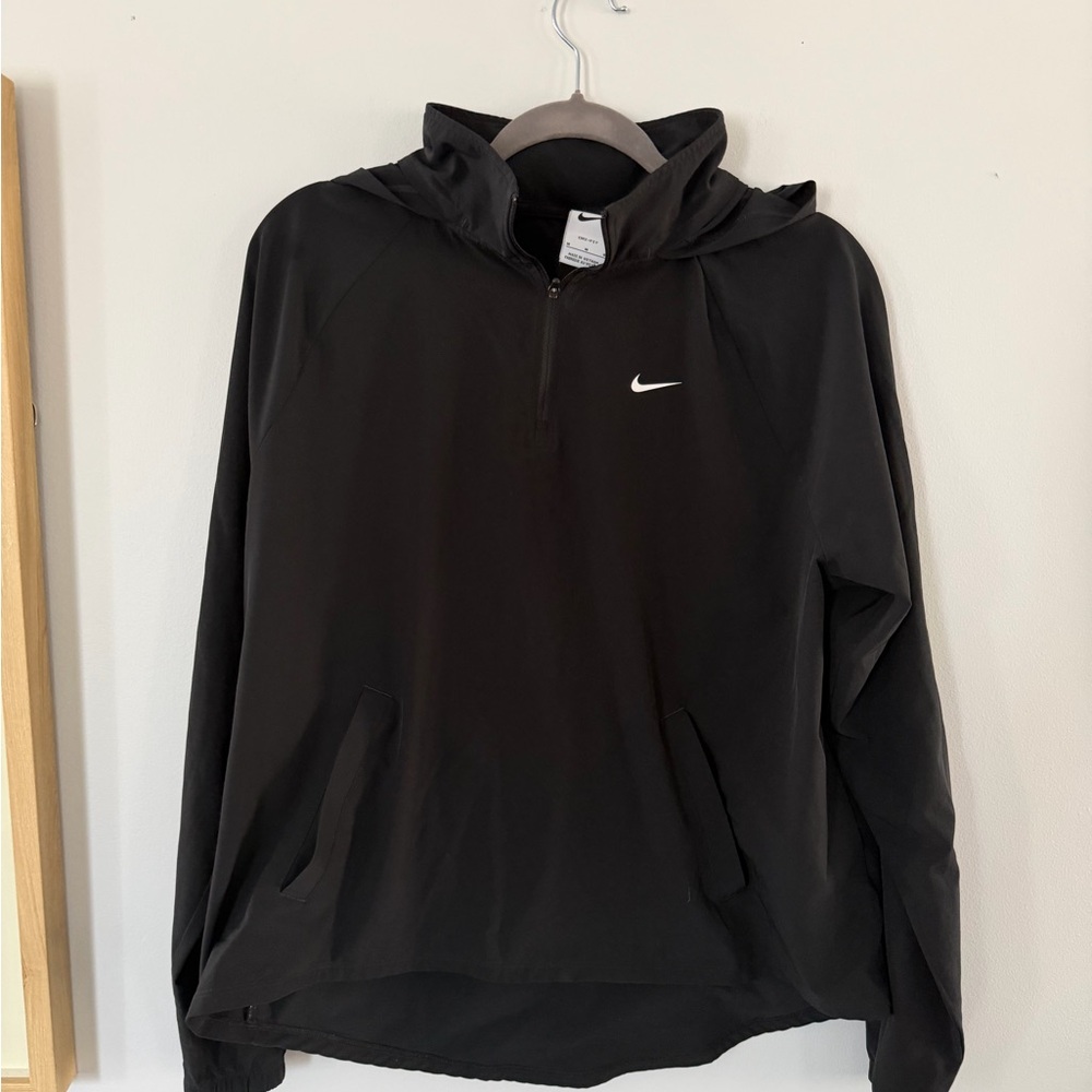 Nike Dri Fit Women’s Black Quarter Zip Pullover